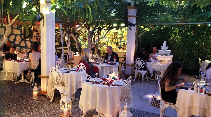 Secret Garden Restaurant Büyükada - Adalar İstanbul
