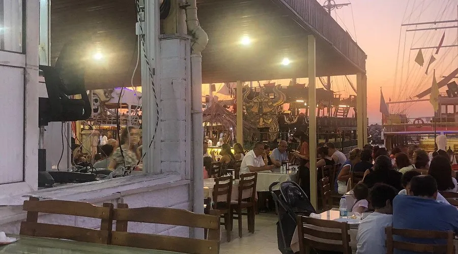 MEŞHUR BOZDOĞAN PİDECİSİ - Kuşadası Aydın