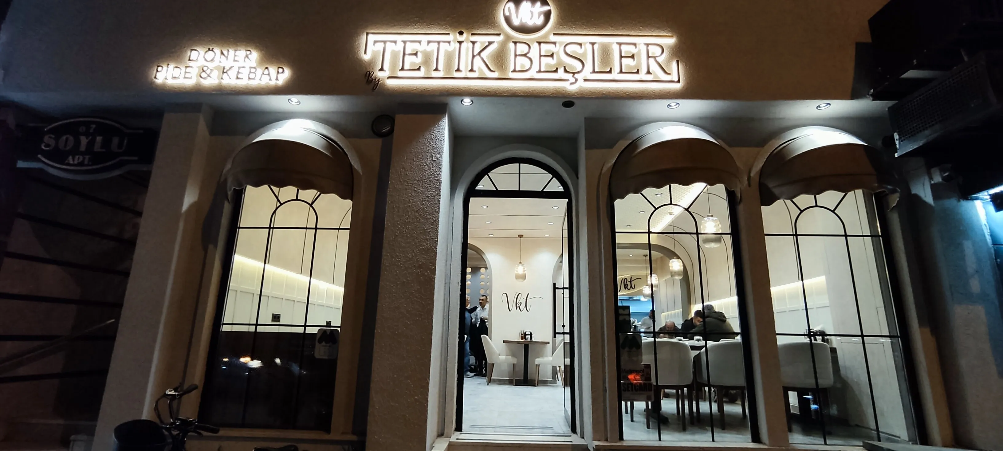 Tetik Beşler Lokantası - Boz&uuml;y&uuml;k Bi̇leci̇k