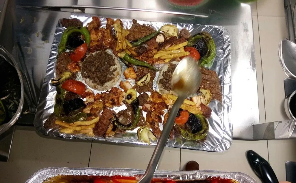 ZEYREK İSKENDER - Gen&ccedil; Bi̇ng&ouml;l