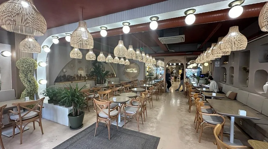Laurence Coffee & Bakery - Bolu Merkez Bolu