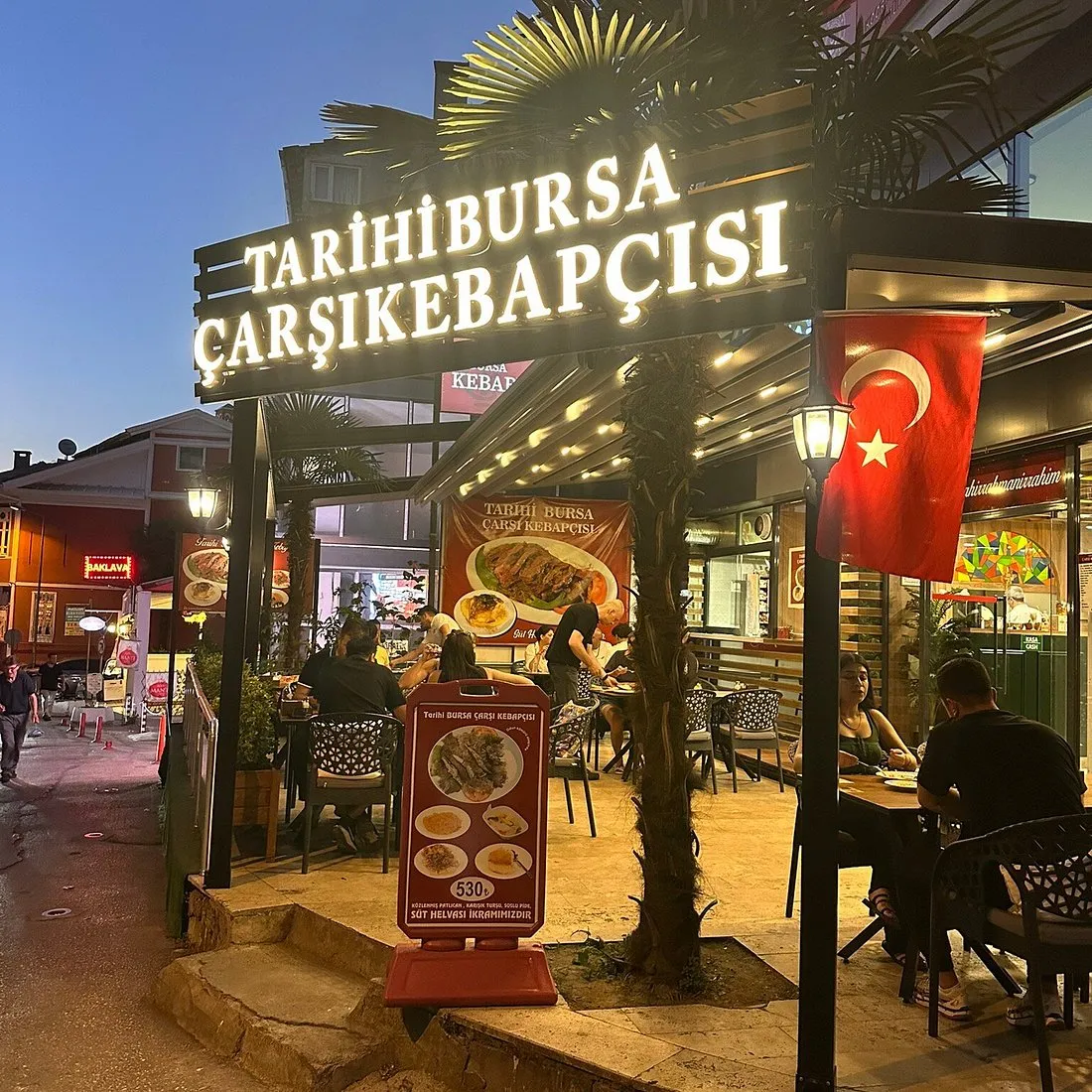 Tarihi Bursa &Ccedil;arşı Kebap&ccedil;ısı - Osmangazi̇ Bursa