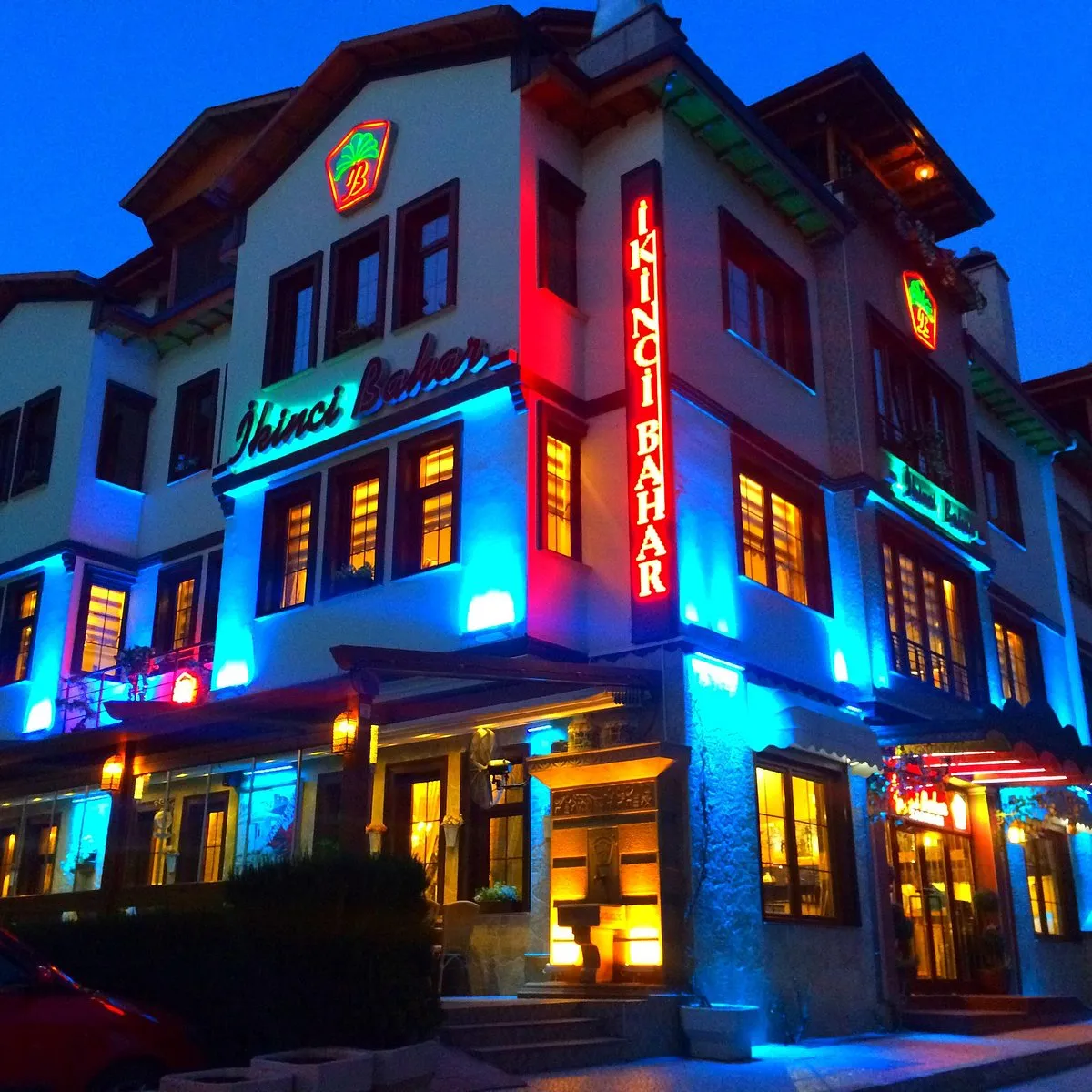 Cafe Bahar - Bayat &Ccedil;orum