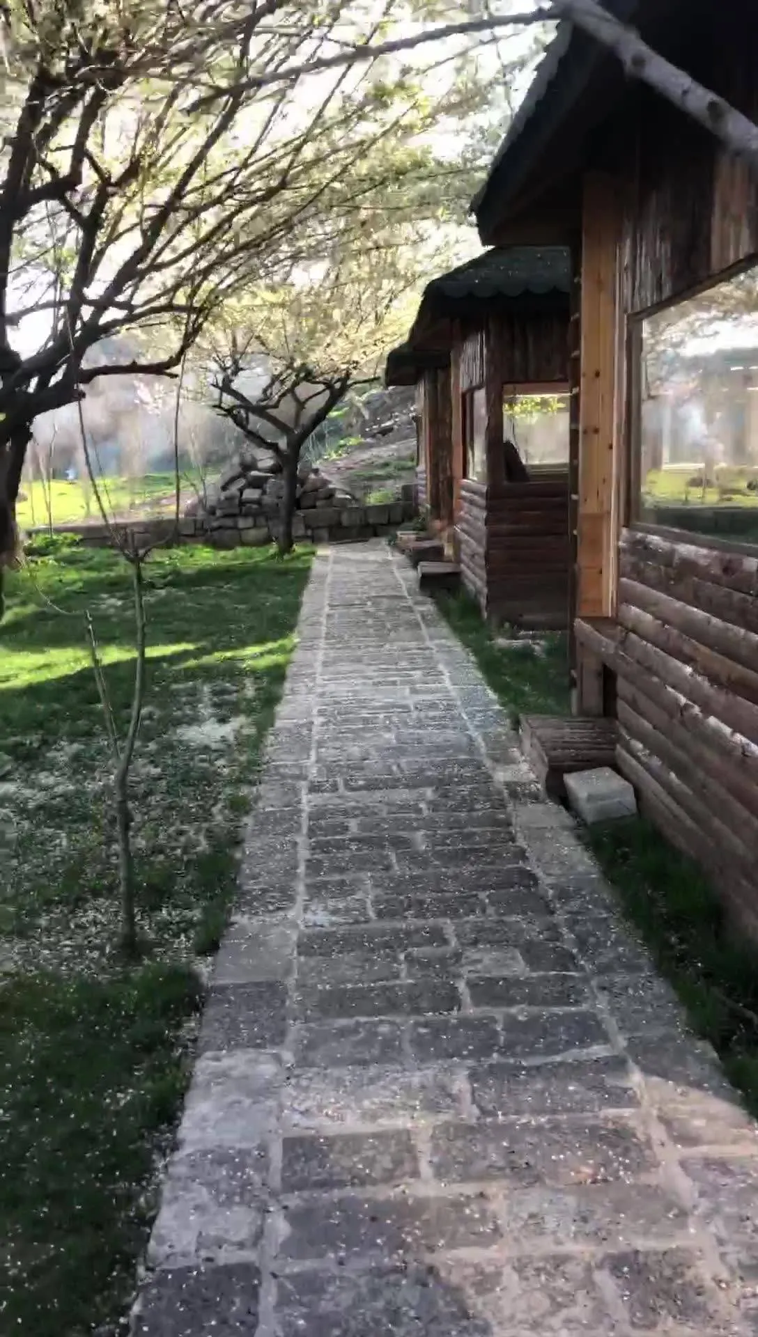 Acem G&ouml;l&uuml; &Ccedil;ay Bah&ccedil;esi Restorant - Diyarbakır