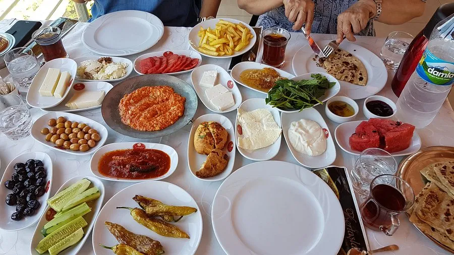 Zertaşlar Et Lokantası ve Kahvaltı Salonu - Elaziğ