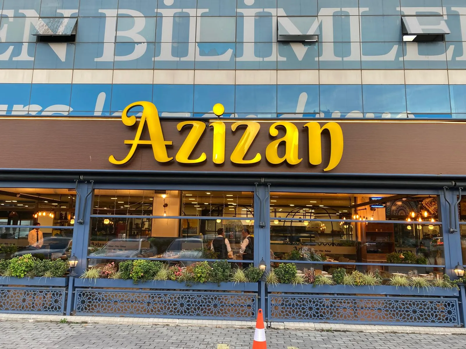 Azizan Restoran - Başakşehir İstanbul