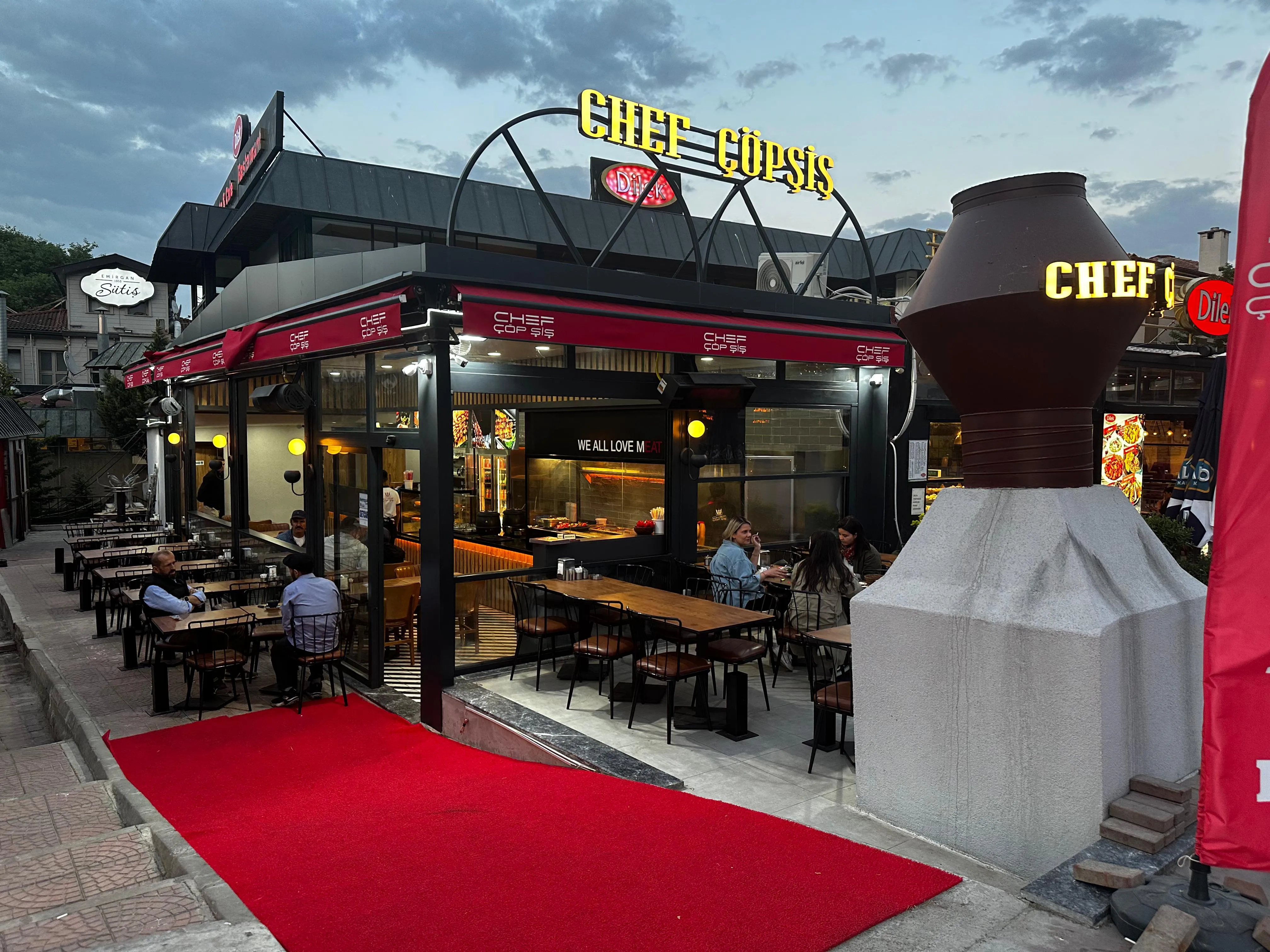 Chef &Ccedil;&ouml;pşiş - Ey&uuml;psultan İstanbul