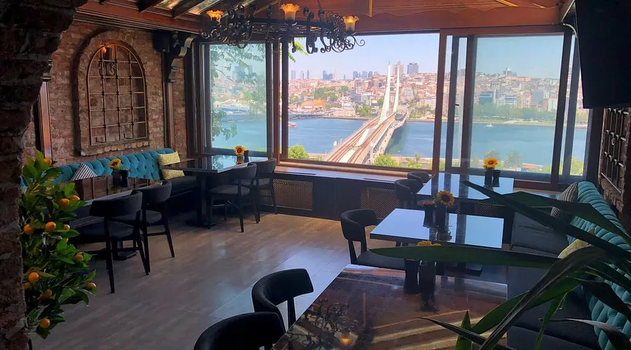 The Hali&ccedil; Bosphorus Kafe - Fatih İstanbul