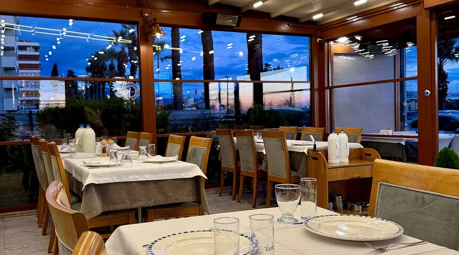 Karşıyaka Yelken Restaurant - Karşıyaka İzmir