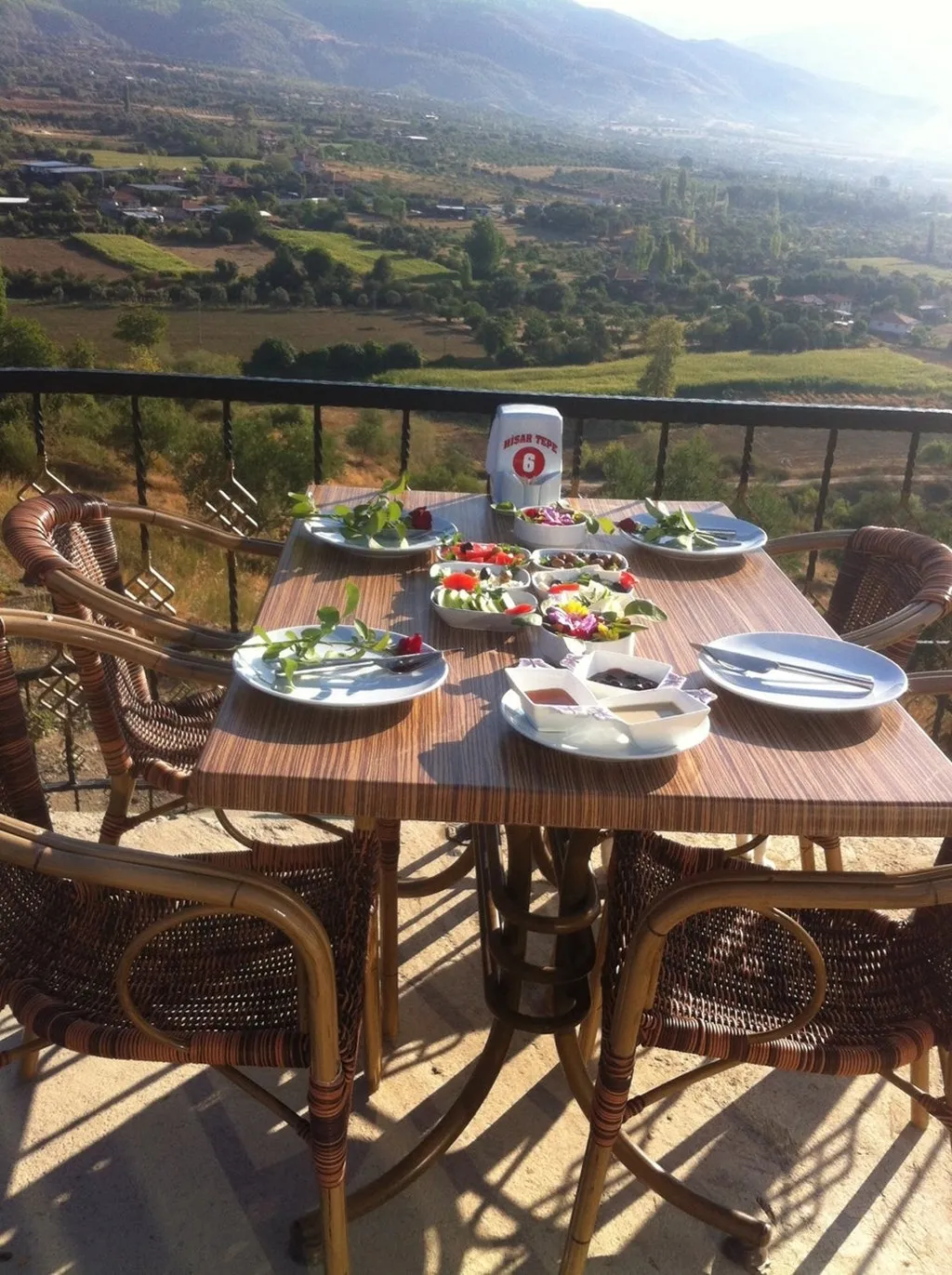 Kiraz Hisar Tepe Cafe & Restorant - Kiraz İzmir