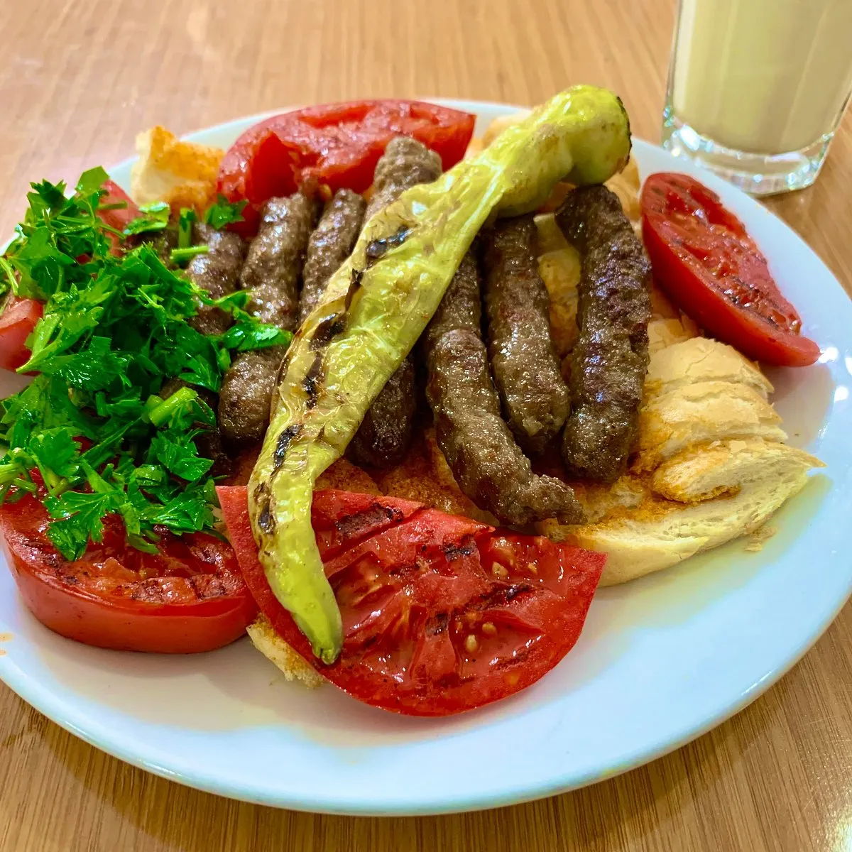Dostol Kebap - &Ouml;demiş İzmir
