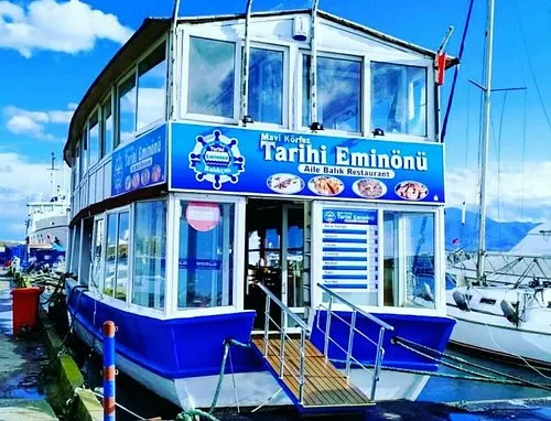 Mavi K&ouml;rfez Tarihi Emin&ouml;n&uuml; Balık&ccedil;ısı - İzmit Kocaeli