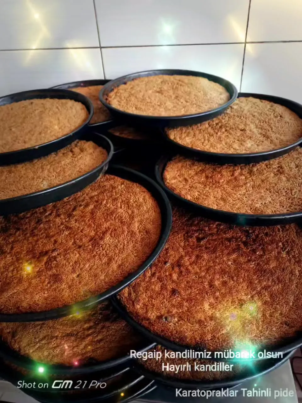 Karatopraklar Tahinli Pide ve Etliekmek - Kadınhanı Konya