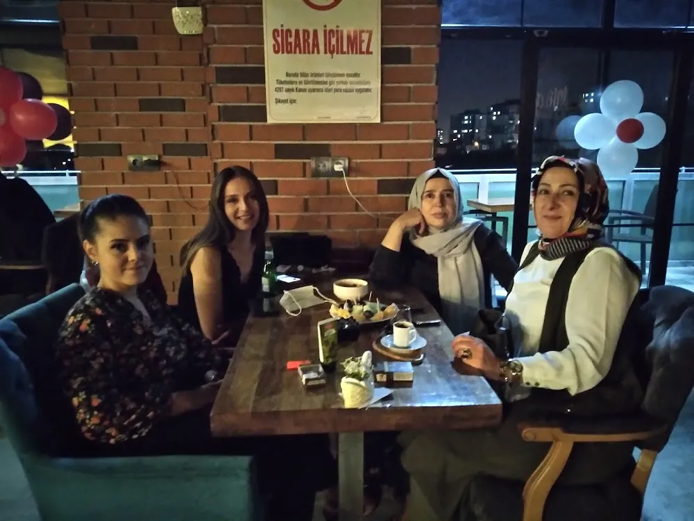 Mola Cafe ve kahvaltı salonu - Sel&ccedil;uklu Konya