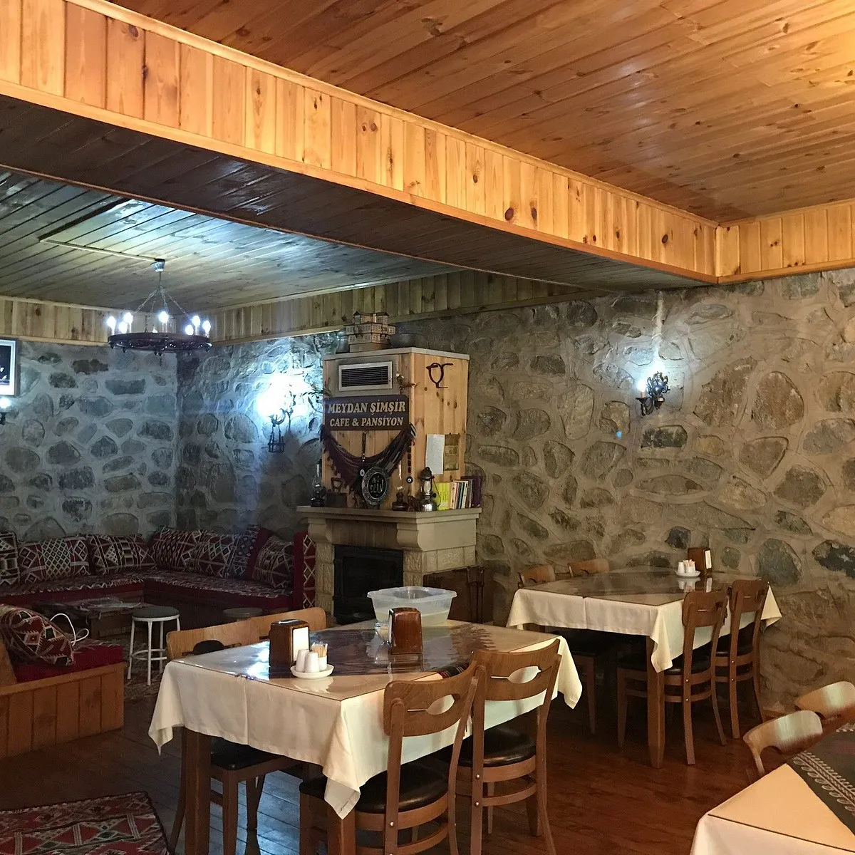 Meydan Şimşir Bungalov & Restoran - &Ccedil;amlıhemşin Rize