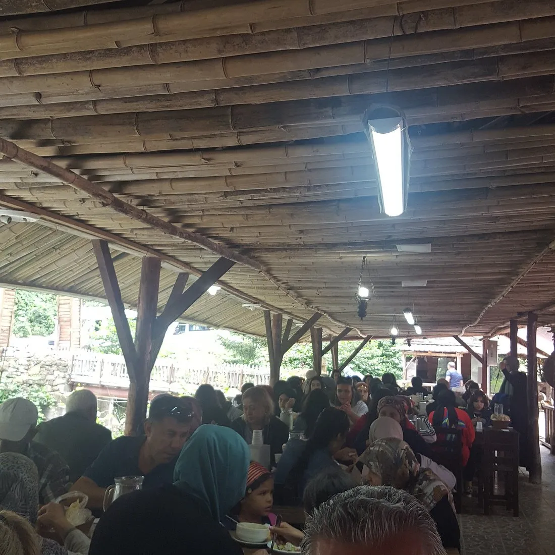 Ayder Alabalık &Ccedil;iftliği Ve Dinlenme Tesisleri - &Ccedil;amlıhemşin Rize