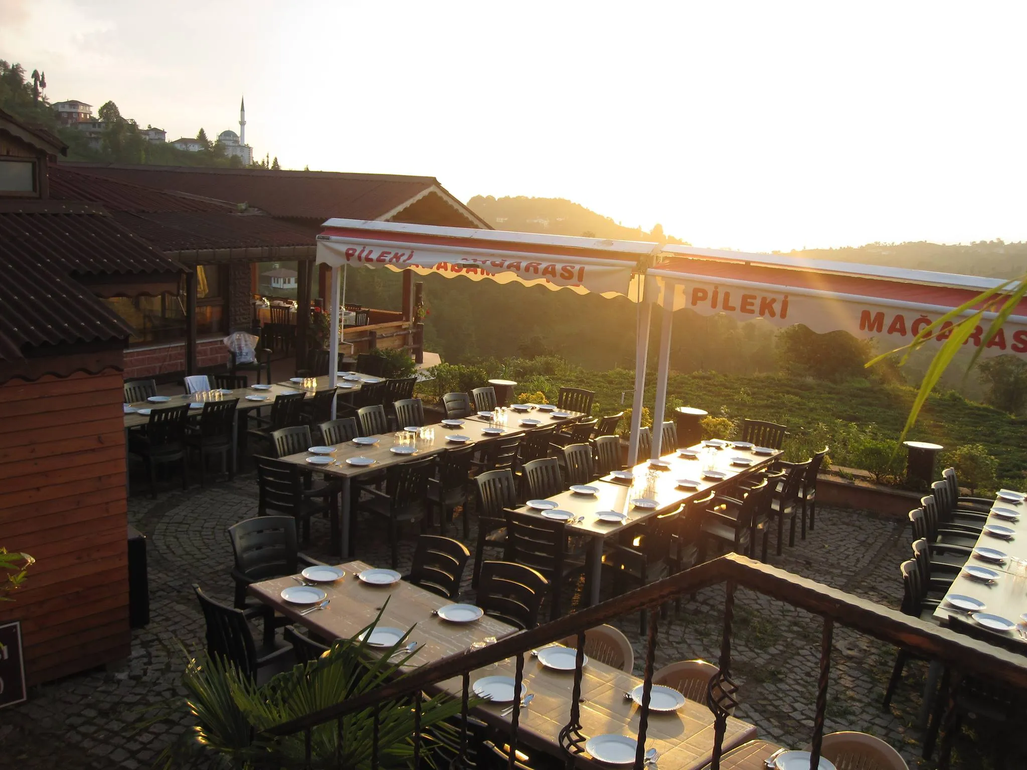 K&ouml;şkl&uuml; Pileki Restaurant - Derepazarı Ri̇ze