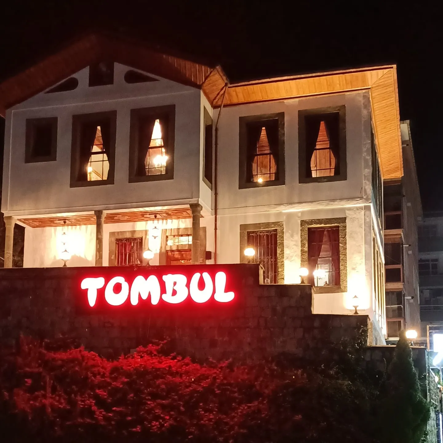 Tombul Restoran - Ri̇ze Merkez