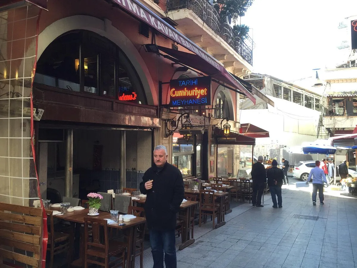 Tarihi Cumhuriyet Meyhanesi - Beyoğlu İstanbul