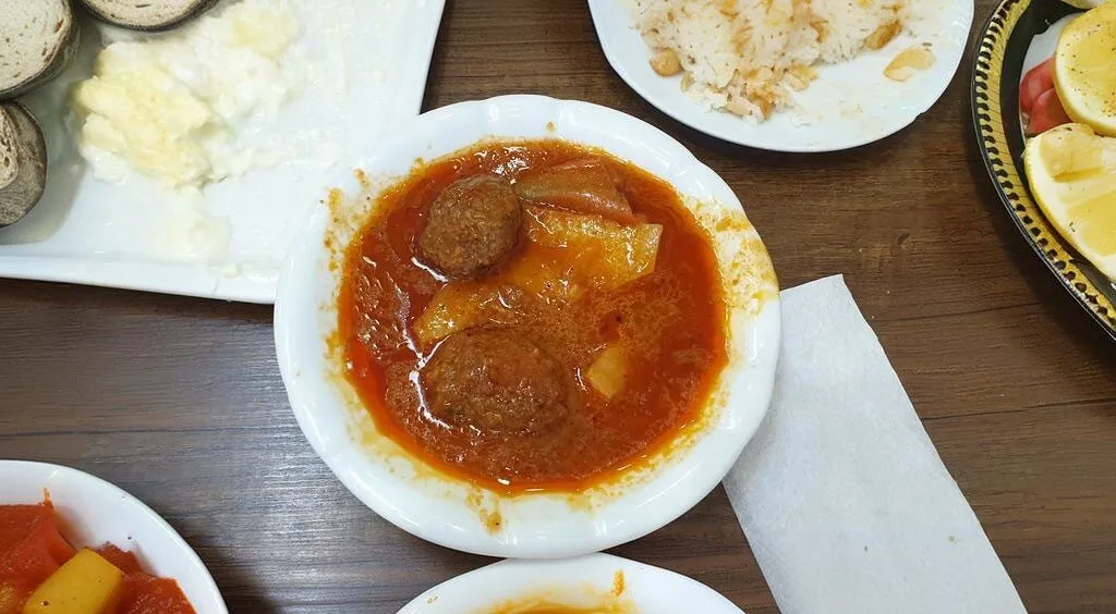 Mithat Usta Et Lokantası - &Ccedil;emişgezek Tunceli