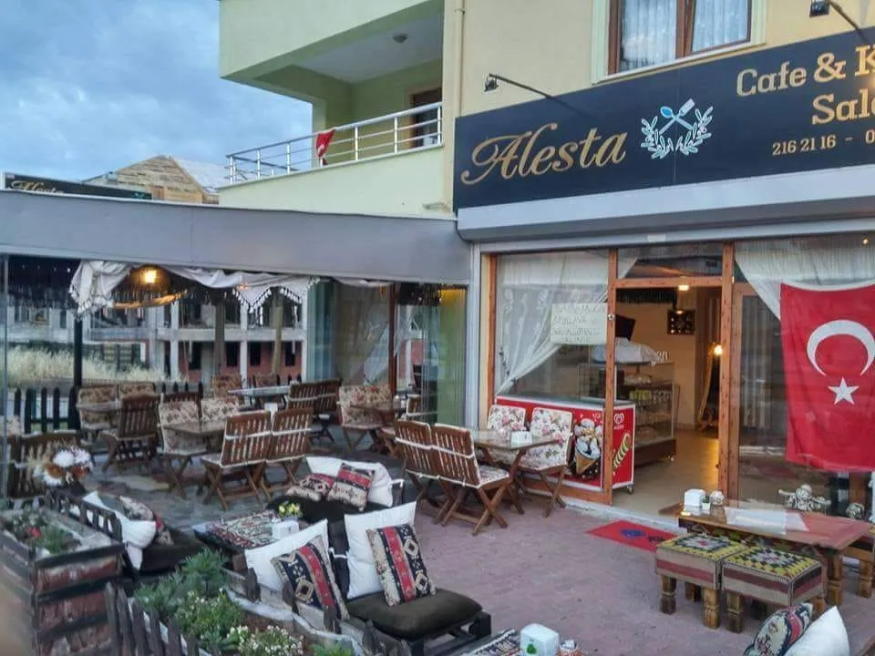 Alesta Cafe & Kahvaltı Salonu - Uşak Merkez Uşak