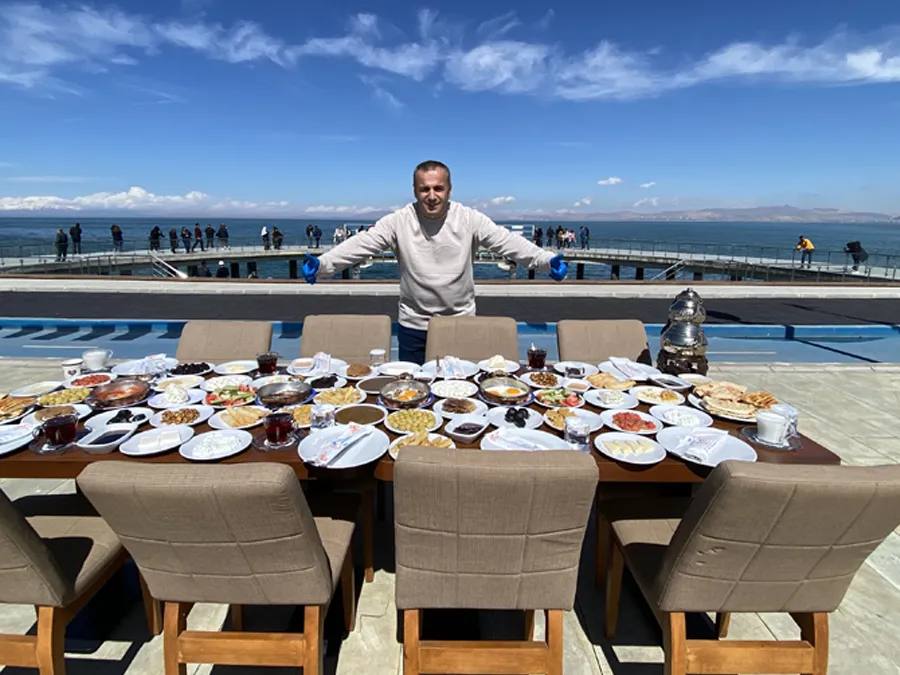 VAN KAHVALTI KONAĞI | Deniz Manzaralı - Edremit Van