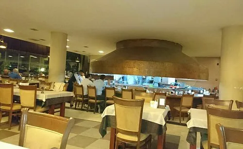 Ocakbaşı Adana Sofrasi - Muradiye Van